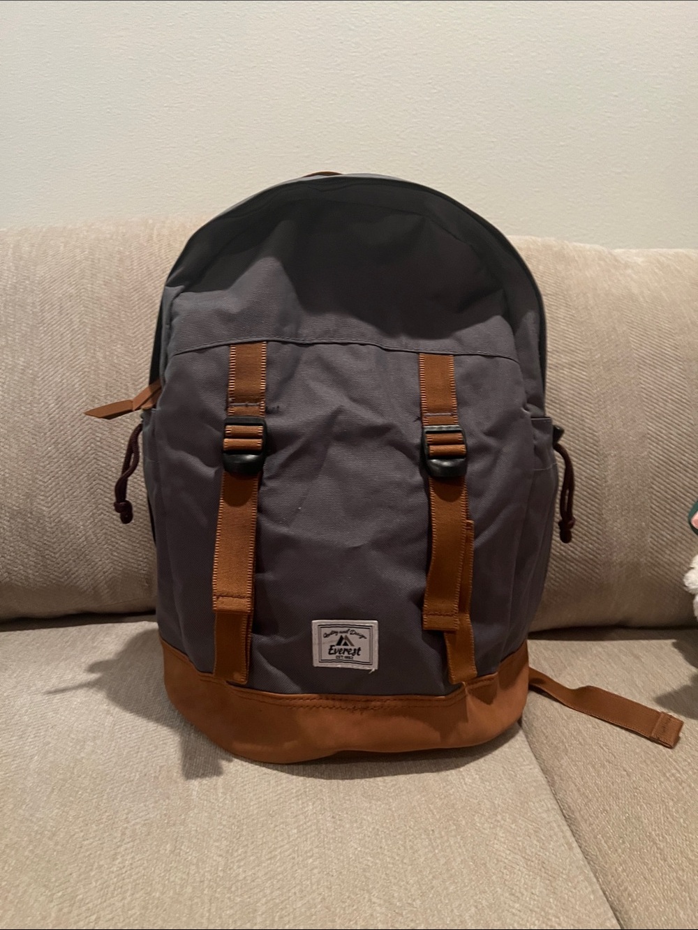Everest Lightweight Gray Casual Backpack with suede Accents side pockets